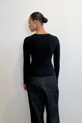 CUT OUT TOP