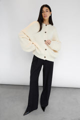 CHUNKY OVERSIZED KNIT SWEATER