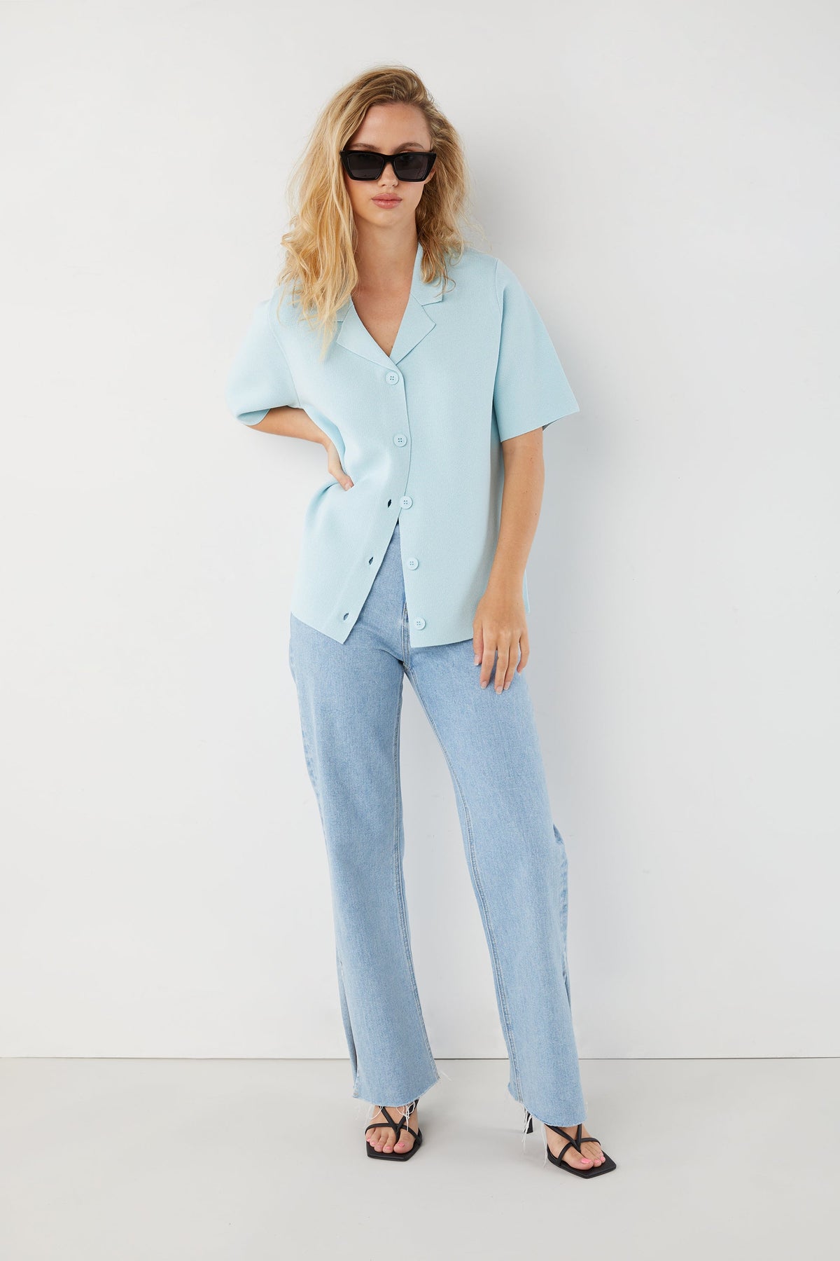 OVERSIZED COLLARED CARDIGAN