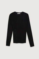 LAYERED TOP WITH CUTOUT